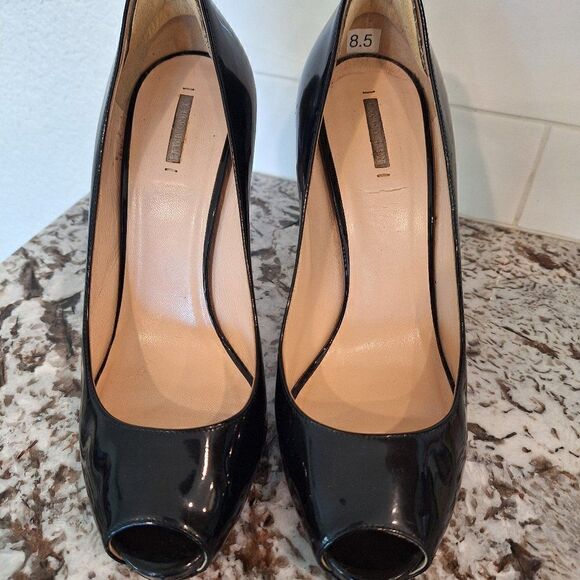 Giorgio Armani patent pumps  size 39.5EUR/8.5 US - Picture 1 of 8